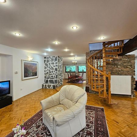 Apartment Nina With Private Terrace Tour As Ljubljana Eksteriør billede